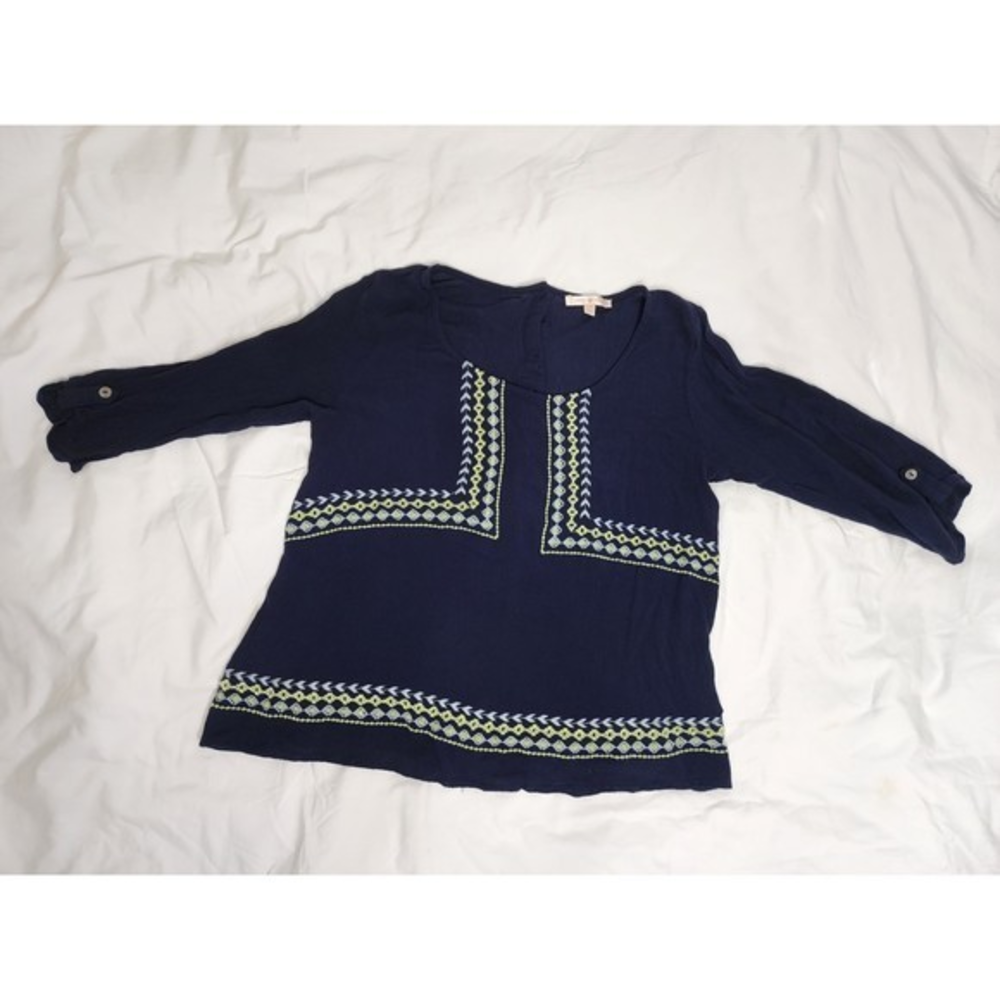 Skies Are Blue Navy Blue‎ Embroidered Shirt Size Medium
